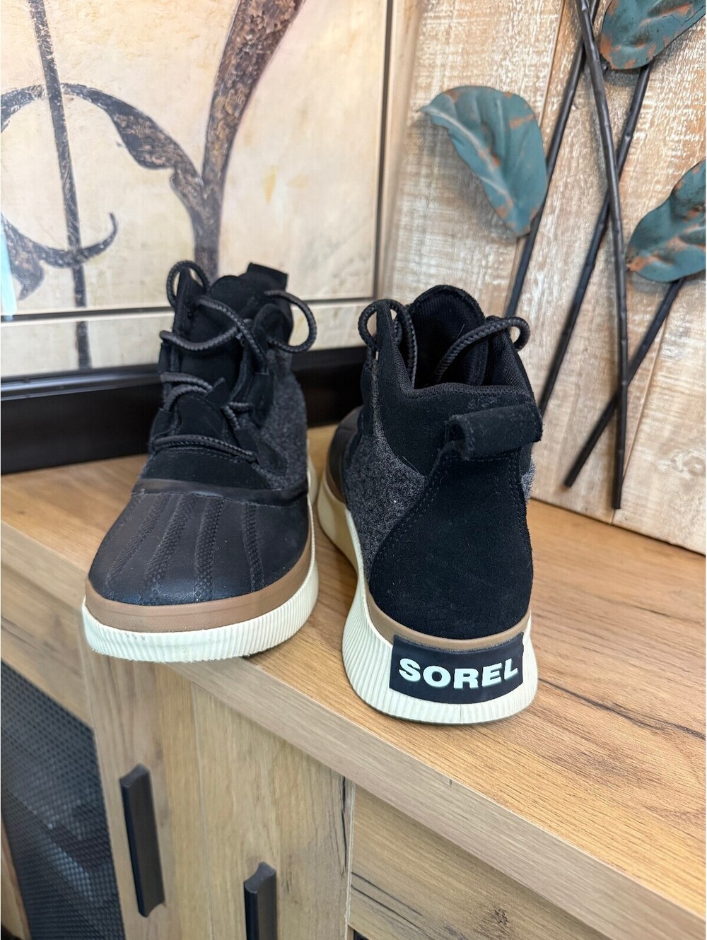 Sorel Women's Black and Gray Waterproof Duck Shoes Size 6.5
